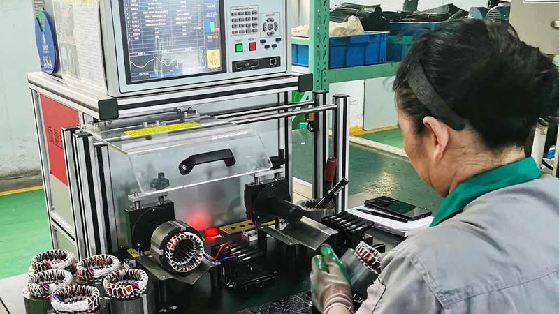 揭秘控制柜十大品牌：品质背后的技术密码